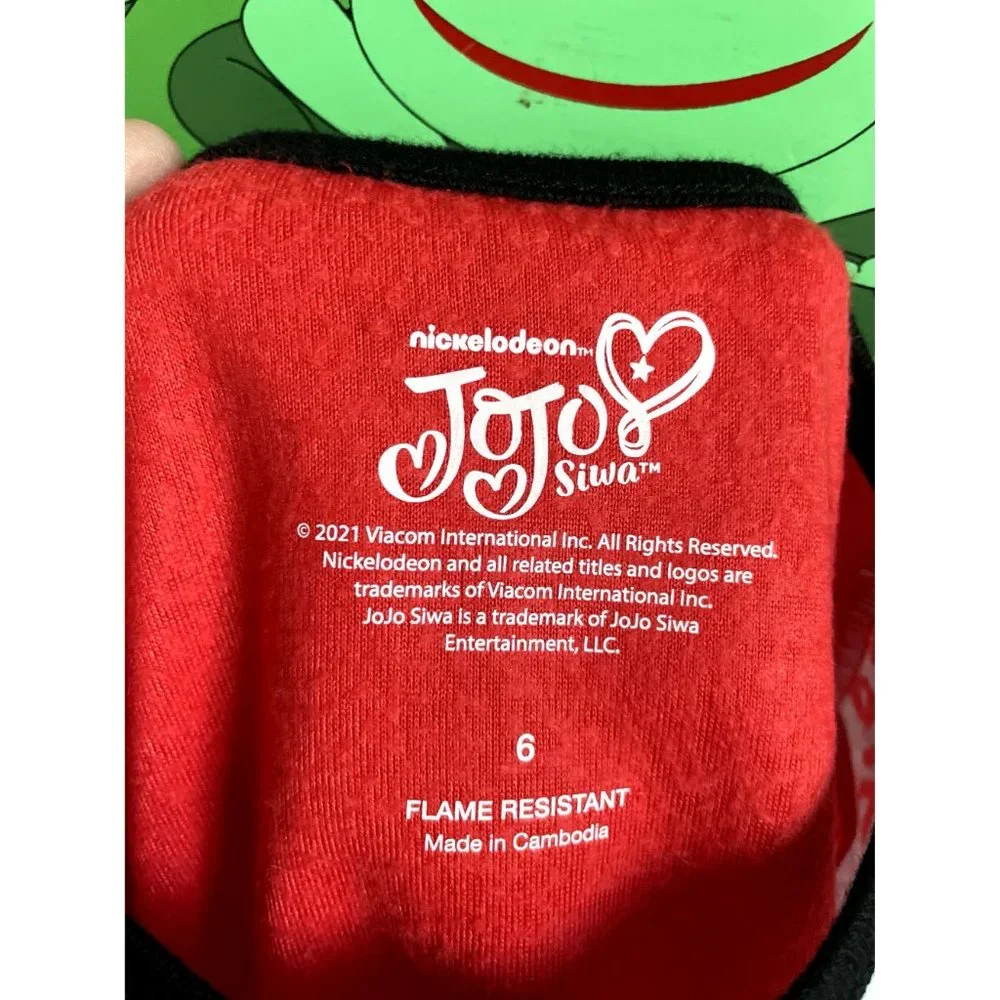 NWT Jojo Siwa Dancing Through the Snow Christmas Pj Top